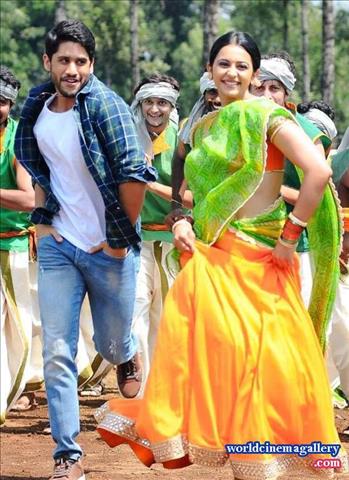 Rakul Preet Singh in Rarandoi Veduka Chuddam Movie Stills - World Cinema Gallery