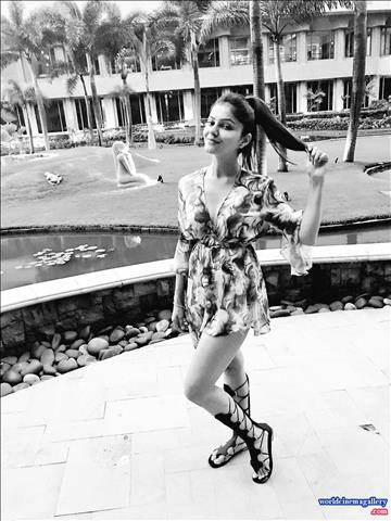 Rubina Dilaik Hot Stills