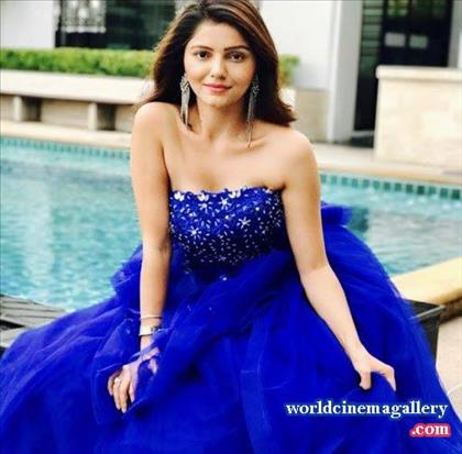 Rubina Dilaik Hot Stills