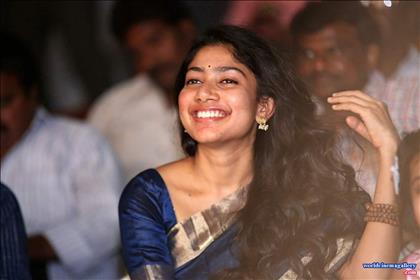 Sai Pallavi karu Movie Stills
