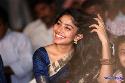 Sai Pallavi karu Movie Stills