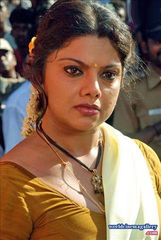 Swathi Varma Hot Stills in Veerachozhan Movie - World Cinema Gallery