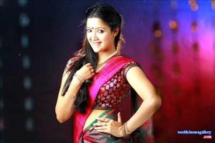 Abhirami Suresh in Saree Stills