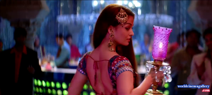 Aishwarya Rai in Kajra Re Item Songs from Bunty Aur Babli Movie