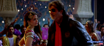 Aishwarya Rai in Kajra Re Item Songs from Bunty Aur Babli Movie