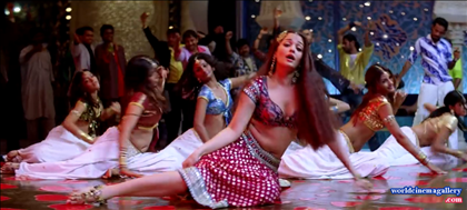 Aishwarya Rai in Kajra Re Item Songs from Bunty Aur Babli Movie