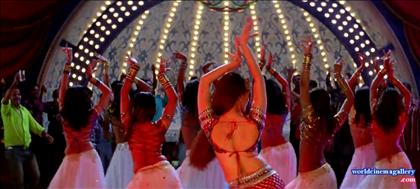 Aishwarya Rai in Kajra Re Item Songs from Bunty Aur Babli Movie