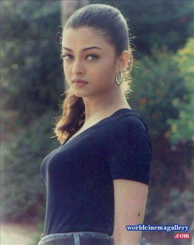 Aishwarya Rai Teen Age Stills