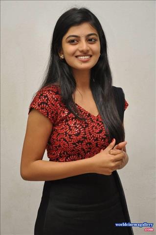 Anandhi Stills At Trisha Illana Nayanthara