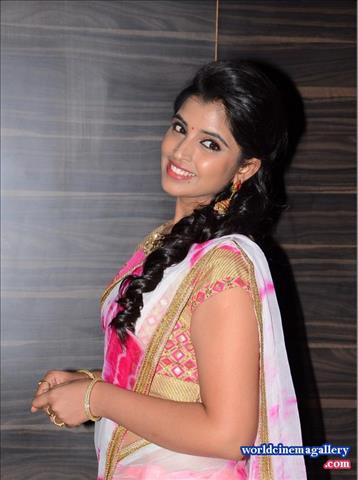 Anchor Shyamala Stills At Movie Audio Launch In White Half Saree
