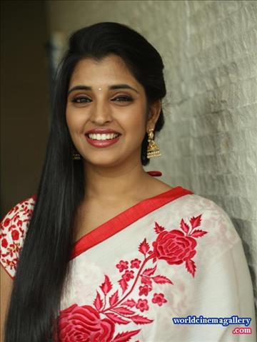 Anchor Shyamala Stills At Movie Audio Launch In White Half Saree