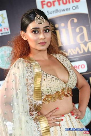 Apoorva Stills At IIFA Utsavam Awards 2017