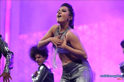 Catherine Tresa Hot Dance Performance At Filmfare Awards 2016