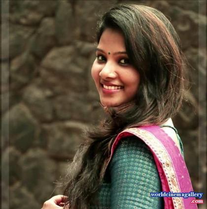 Dhivya Dhuraisamy TV anchor