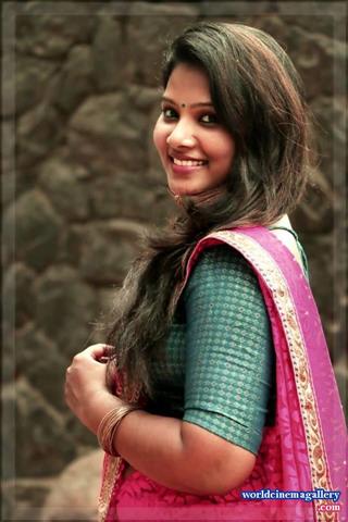 Dhivya Dhuraisamy TV anchor