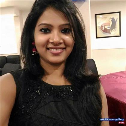 Dhivya Dhuraisamy TV anchor