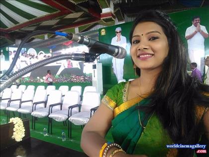 Dhivya Dhuraisamy TV anchor