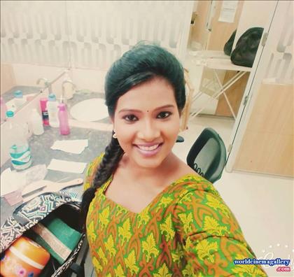 Dhivya Dhuraisamy TV anchor