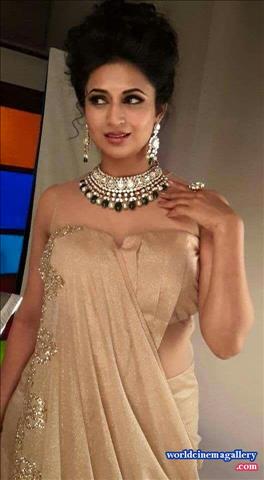 Divyanka Tripathi Saree Stills
