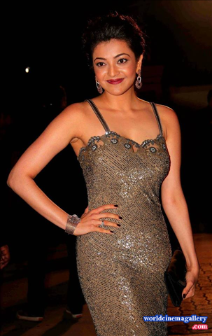 Kajal Aggarwal Hot Cleavage Stills at ZEE Apsara Awards 2018