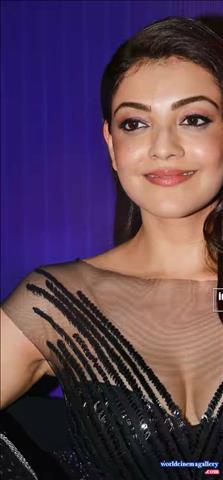 Kajal Aggarwal Hot Cleavage Stills at ZEE Apsara Awards 2018