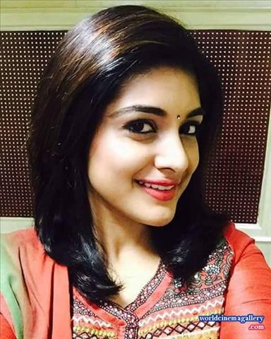Niveda Thomas