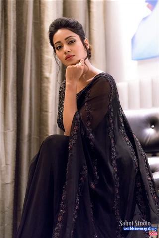 Nivetha Pethuraj Latest Photoshoot Stills - World Cinema Gallery
