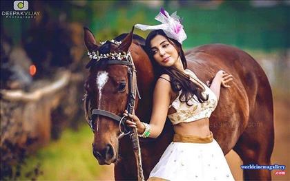 Parvatii Nair Green Saree Stills