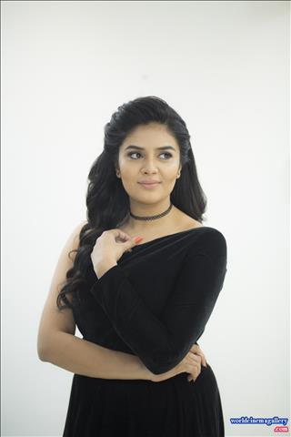 Sreemukhi Latest PhotoShoot Stills