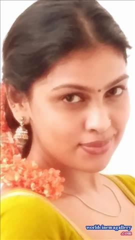 Sri Nikha Green Dress Stills