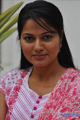 Suhasini Telugu Serial Actress