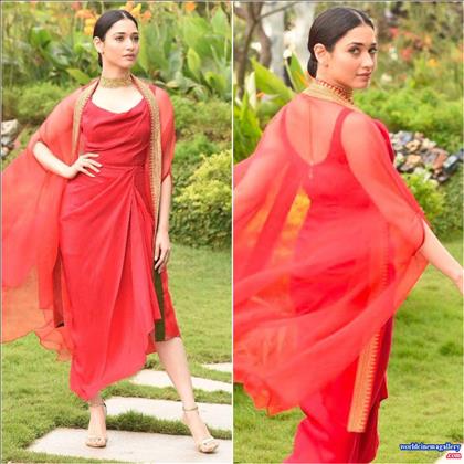 Tamanna Bhatia Mobile Store Launch