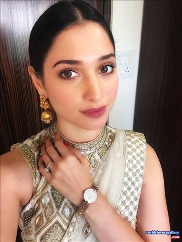 Tamanna Bhatia Mobile Store Launch