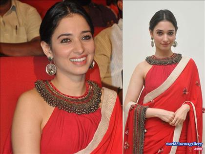 Tamanna Hot Stills at southscope lifestyle awards 2016