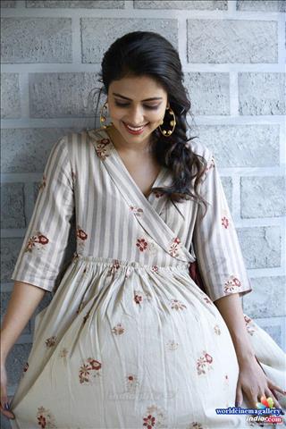 Amala Paul Stills At Bhaskar Oru Rascal Movie Promotion 