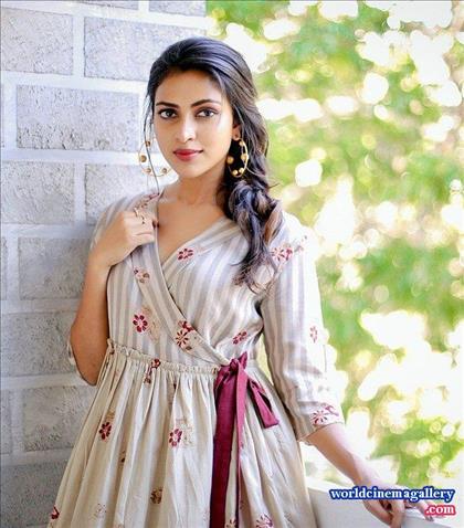 Amala Paul Stills At Bhaskar Oru Rascal Movie Promotion 