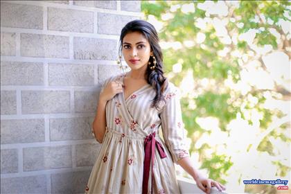 Amala Paul Stills At Bhaskar Oru Rascal Movie Promotion 