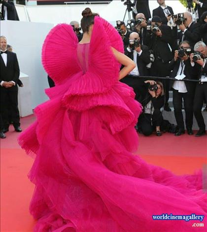 Deepika Padukone Stills At Cannes Film Festival 2018