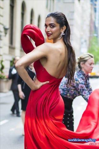Deepika Padukone Stills At Metgala 2018