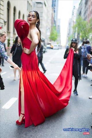 Deepika Padukone Stills At Metgala 2018