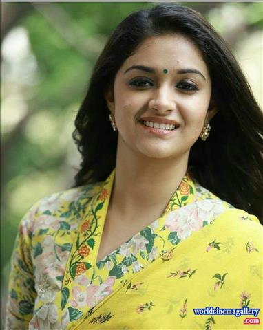 Keerthy Suresh Stills At Nadigaiyar Thilagam Movie