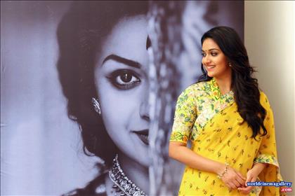 Keerthy Suresh Stills At Nadigaiyar Thilagam Movie
