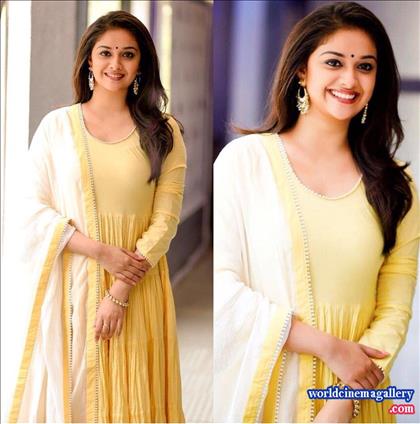 Keerthy Suresh Stills in Mahanati Movie