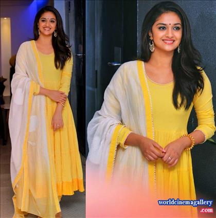 Keerthy Suresh Stills in Mahanati Movie
