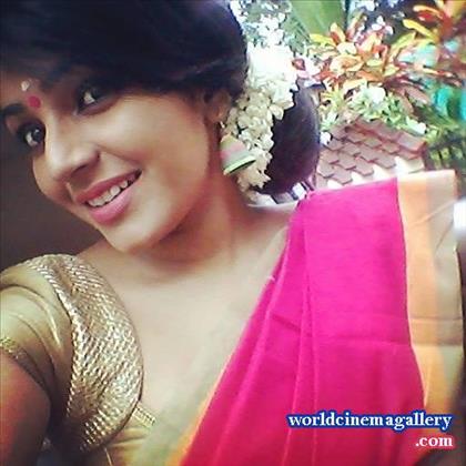 Rajisha Vijayan Kerala Saree Stills - World Cinema Gallery