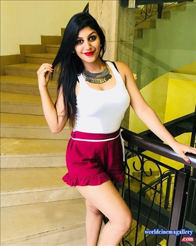 Yashika Aannand Hot Stills