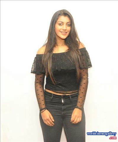 Yashika Aannand Stills At Iruttu Arayil Murattu Kuthu Movie
