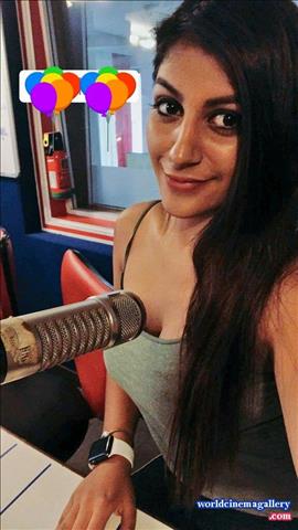 Yashika Aannand Stills At Iruttu Arayil Murattu Kuthu Movie