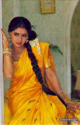 Actress Homely Look in Saree