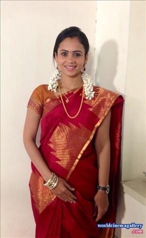 Actress Homely Look in Saree